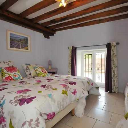 La Boulonne بيت للعطل *